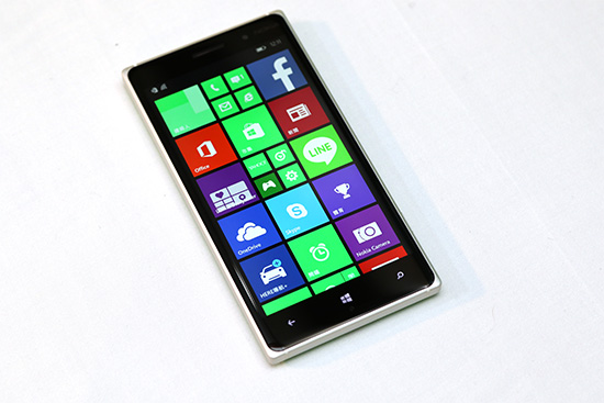 最初也是最終?首支 4G LTE 全頻 Windows Phone Nokia Lumia 830 在台開賣