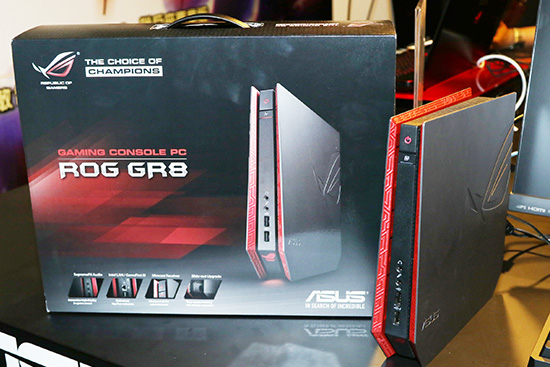 僅有 2.5 公升，1.25 公斤重，GR8 屬於輕巧級的電競 PC 主機