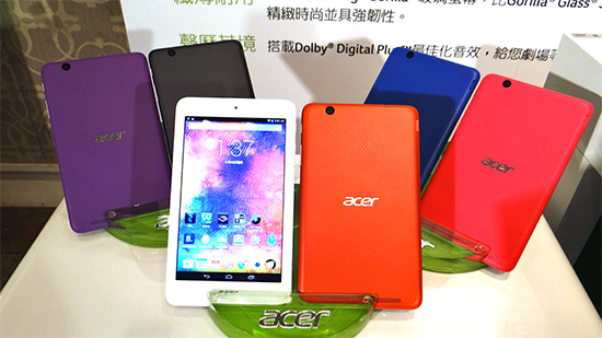 宏碁 7 吋平板 Iconia One 7,推出 6 色,售價 3,890 元。(記者吳佩樺攝)