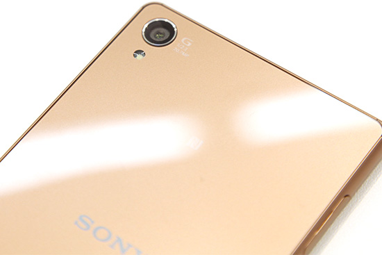 Sony Xperia Z3 的金色款式