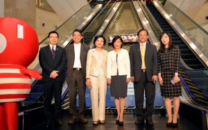 今天台北101、資策會與宇萌數位科技共同舉辦「WOW 101多螢展示互動服務」啟動記者會。(圖由資策會提供)