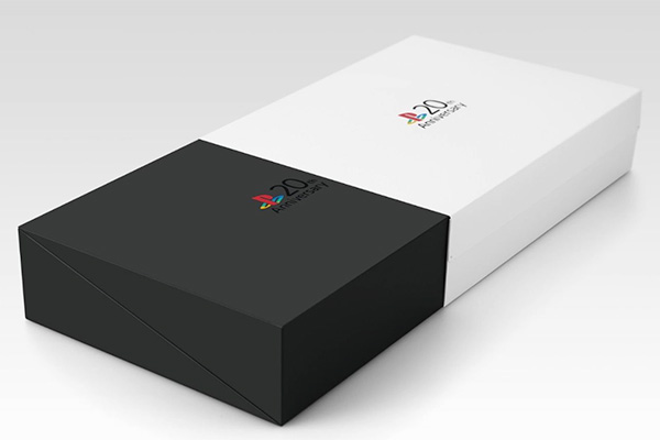 Sony目前各國均配有一定的數量,在數量如此稀少下,這台20週年紀年主機極具收藏價值。(PlayStation20週年官方紀念網站)