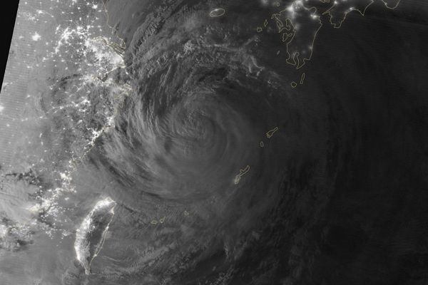 (攝影:Suomi NPP 衛星,2014 年 7 月 8 日。)