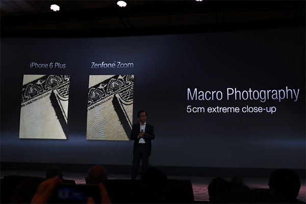 ZenFone Zoom 並擁有 5 公分的近拍實力。