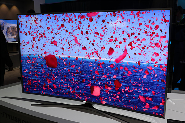 不過 Samsung 本身放緩了 8K 電視的發展腳步,改推已 4K 基礎的 SUHD 電視,將現有 4K 機種的畫質更加強