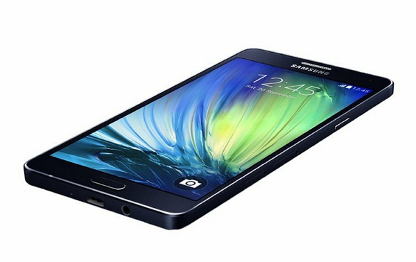 Galaxy A7與A3和A5極為相似,但其機身厚度僅有6.3mm。(圖片來源/Samsung)