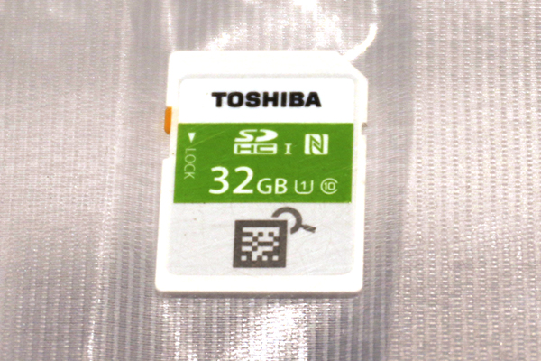 Toshiba 在 CES 中展出了搭載 NFC 近端感應功能的 SD 記憶卡