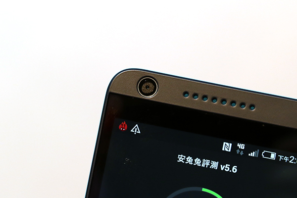 前置自拍鏡頭為 500 萬畫素規格