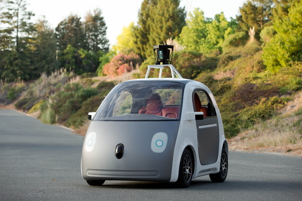 無人駕駛車的確是近來汽車市場的一項趨勢,如今不只蘋果,就連 Google 也都積極搶進。(圖片來源/Google)