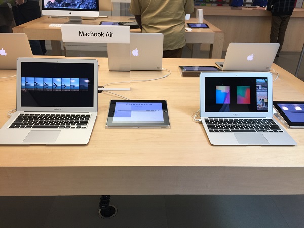 另一傳聞是蘋果將發表第一款12吋視網膜螢幕的Macbook Air,目前僅有13吋與11吋兩系列。(記者陳炳宏攝)