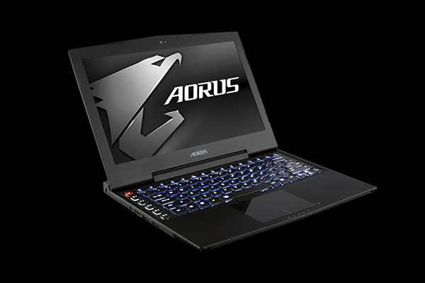 最輕、最強悍電競筆電:新一代 AORUS X3 Plus v3