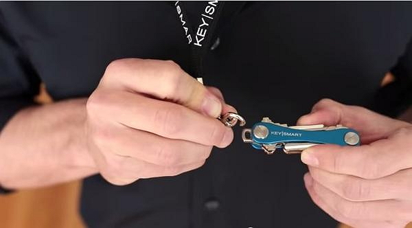 有掛勾等配件來擴充功能。(圖片來源/KeySmart 2.0)