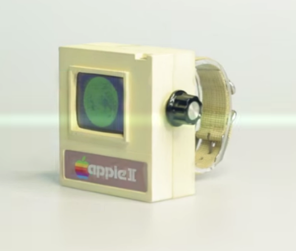 網友 Aleator777 耗時 1 個月的時間，以 3D 列印方式打造出這款 Apple II Watch。（圖片來源／Instructables）