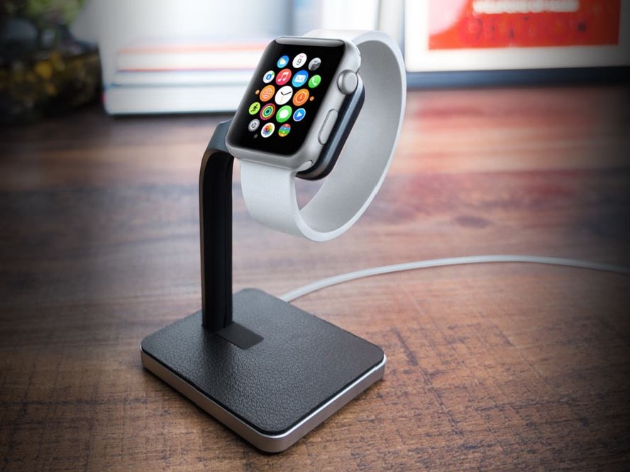 Mophie 公司則推出Watch Dock充電底座,可搭配任何Apple Watch使用。(圖/翻攝Mophie官網)