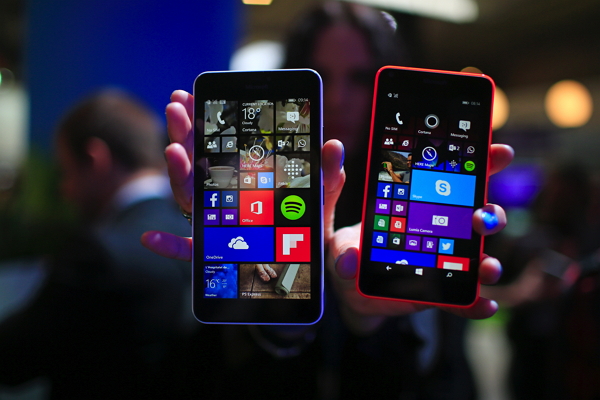 Lumia 640、640 XL(彭博)