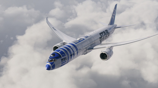 全日本空輸就推出了星際大戰的彩繪班機,並以R2-D2機器人作為主角。(圖片來源/ANA)