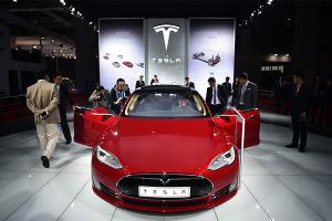霹靂遊俠你來當!Apple Watch 可遙控超炫 Tesla 啟動 霹靂遊俠你來當!Apple Watch 可遙控超炫 Tesla 啟動