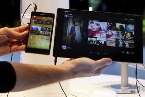 不賣手機賺更多!iPhone 賣一支  Sony 就賺一筆! 不賣手機賺更多!iPhone 賣一支  Sony 就賺一筆!
