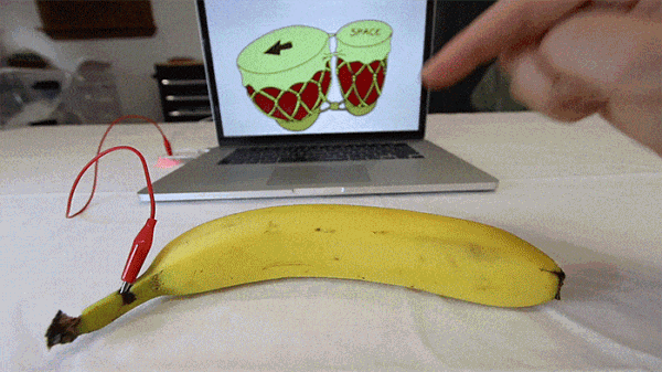 Makey Makey Go玩法多元又有創意,就看使用者怎麼發揮!(圖片來源/Makey Makey)