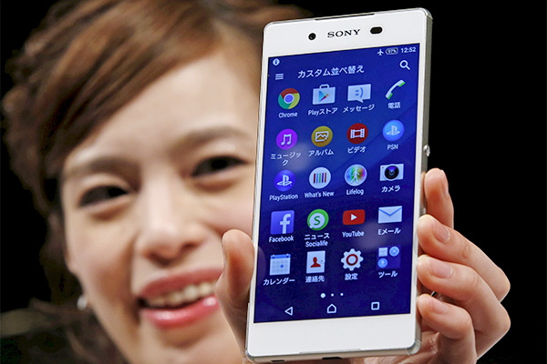 Sony 稍早在日本發表的新款旗艦手機 Xperia Z4,明天將會以 Z3+ 的型號在台上市(圖片來源/路透)