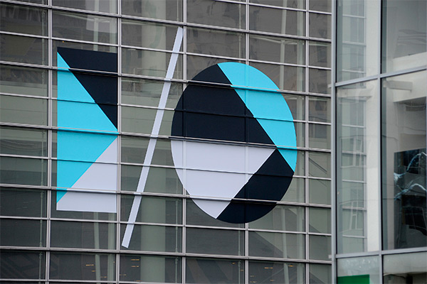 這次 Google I/O 大會選在美國加州舊金山的 Moscone Center West 舉行(圖片來源/彭博)