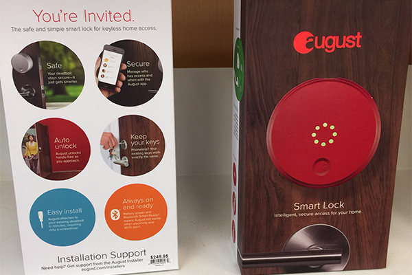 透過 HomeKit 平台,以後智慧門鎖也能一起用 Siri 聲控,讓芝麻開門成真。(記者陳炳宏攝)