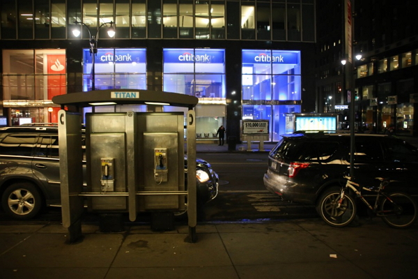 Google 旗下都會創意公司 Sidewalk Labs 揭露了最新計畫─要讓全球的城市都能享有更快速、更方便的 Wi-Fi 連線。 (圖片來源/Flickr user Paul Sableman)