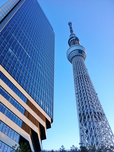 圖為東京地標晴空塔。(記者王孟倫攝)