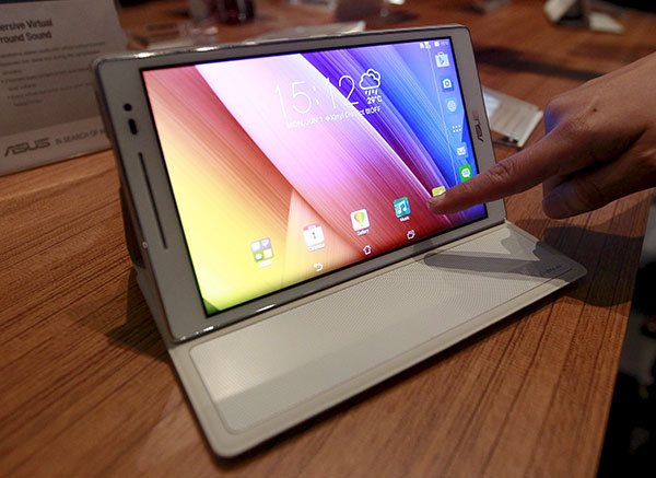 ZenPad 可以透過不同的配件來增加新功能(圖片來源/路透)