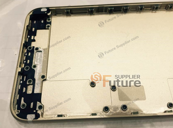 iPhone 6S Plus 背蓋諜照(圖片來源/PhoneArena)