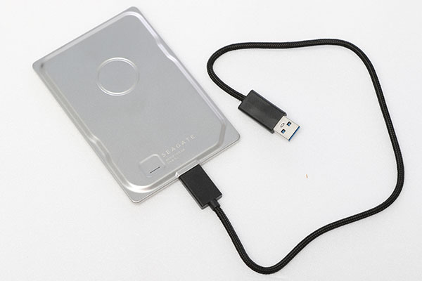 用美型換 CP?Seagate Seven 美型超薄外接硬碟實測