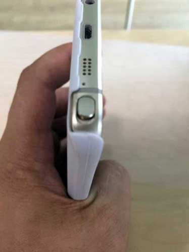 底部的 S Pen 插槽特寫(圖片來源/擷取自 SamMobile 網站)