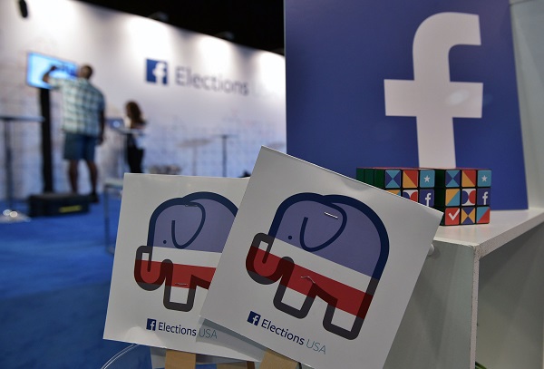 資安部落客建議將 Facebook 上的電話號碼隱私調整,不要顯示為公開(圖片來源/路透社)