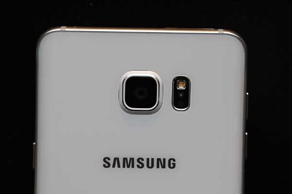 提前迎戰 iPhone 6S Plus!三星推出 Note 5/S6 Edge+ 大螢幕新機