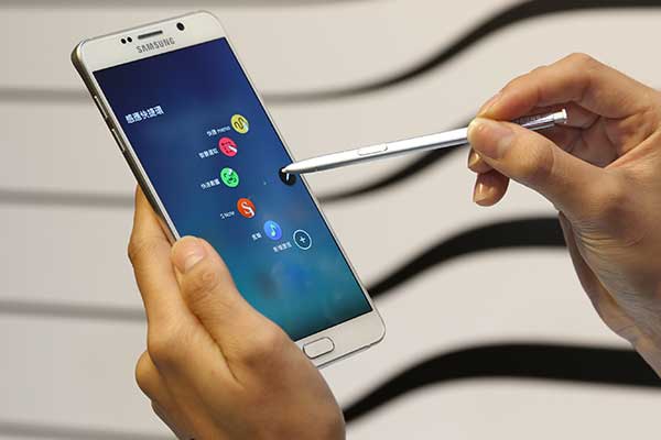 如果你是筆記狂人,Galaxy Note 5 最適合你(記者陳宜豐攝)