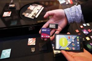 積木型手機 Project Ara 今年推出無望! 積木型手機 Project Ara 今年推出無望!