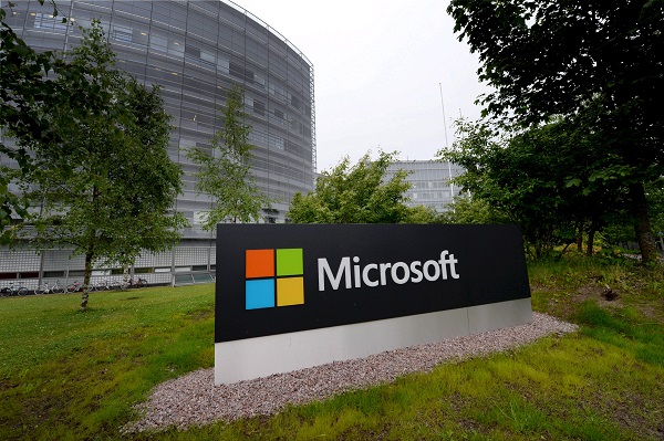 Microsoft 目前希望透過 Windows 10 系統,來讓 Windows Phone 有發展的可能(圖片來源/路透社)