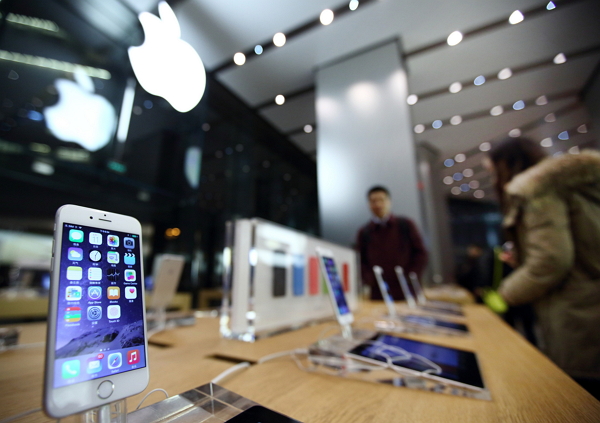 到底 iPhone 6S / 6S Plus 在拍照、錄影上會有什麼令人驚豔的功能?(圖片來源/彭博社)