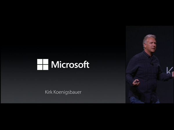 為了展示 iPad Pro 在工作使用上的能力,Apple 甚至邀請 Microsoft 現場演示 Office 的操作情況(圖片來源/Apple)