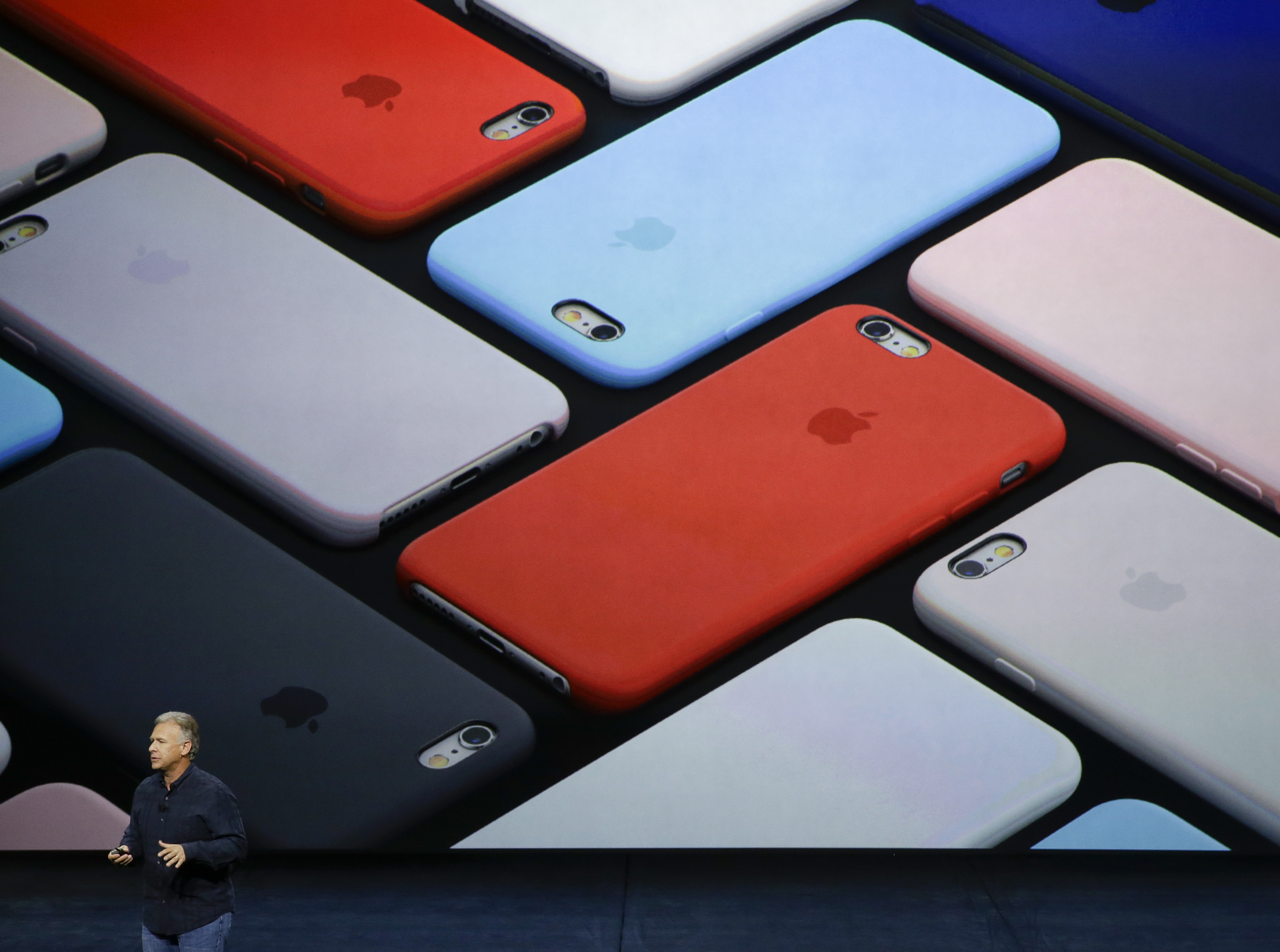 iPhone 6s 機身採用了強度更高的 7000 系鋁合金(圖片來源/美聯社)