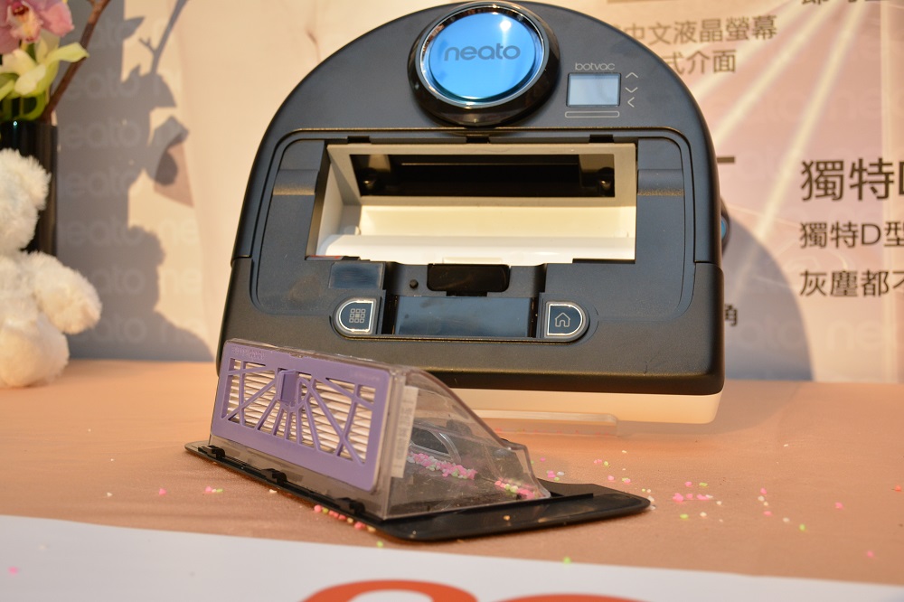 搭配 HEPA 的大集塵盒