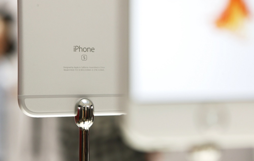 iPhone 6s 主打的 Live Photo 也會消耗不少電力(圖片來源/路透社)