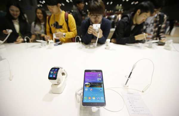 先前市場傳出,三星正在加快 Galaxy S7 的研發腳步(圖片來源/彭博社)