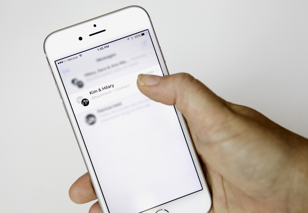 Apple 推出 iOS 9.0.1 更新(圖片來源/彭博)