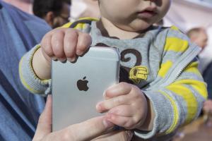 一支能賺 500 美金? iPhone 6s 物料成本大公開! 一支能賺 500 美金? iPhone 6s 物料成本大公開!
