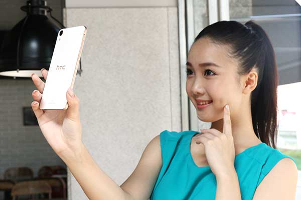 8 千有找超殺中階!HTC Desire 728 dual sim 台灣發表實測