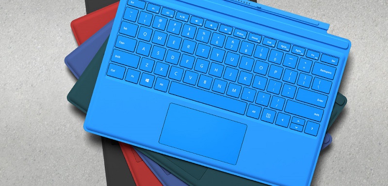 新款 Type Cover 的鍵帽距離與觸控板大小都增加了(圖片來源/Microsoft)