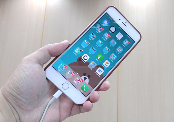 你的 iPhone 也噴電嗎?必學 16 招讓手機電池用更久!