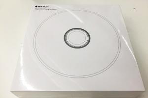 果粉必買產品再加一!蘋果推原廠 Apple Watch 無線充電座 果粉必買產品再加一!蘋果推原廠 Apple Watch 無線充電座