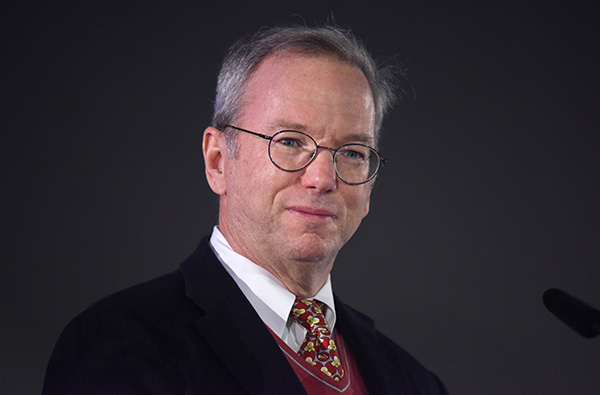 前 Google 執行長,現任 Alphabet 主席 Eric Schmidt  認為 Google 重返中國有其必要性,在道德上也沒有瑕疵顧慮。(圖片來源/法新)